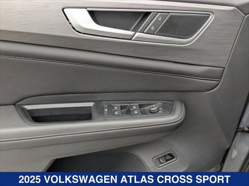 New 2025 Volkswagen Atlas Cross Sport SE AWD/4WD image 11