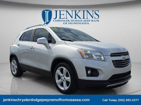 Used 2016 Chevrolet Trax LTZ FWD image 12