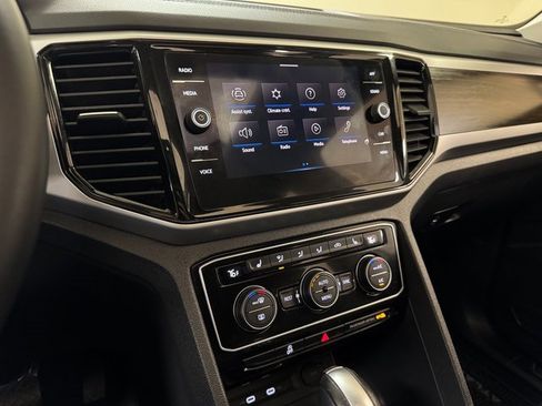 Used 2022 Volkswagen Atlas SE image 13