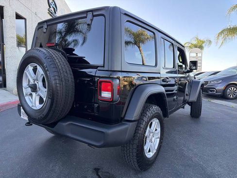 Used 2022 Jeep Wrangler Unlimited Sport AWD/4WD image 4