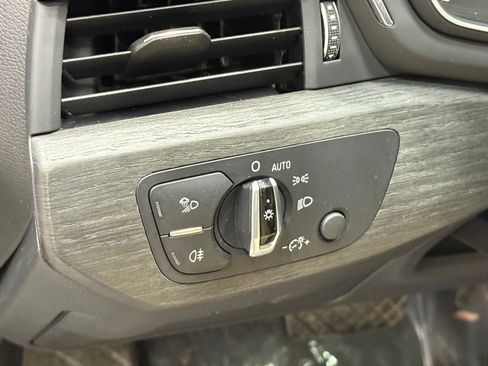 Used 2017 Audi A4 2.0T Premium Plus w/ Premium Plus Package image 18