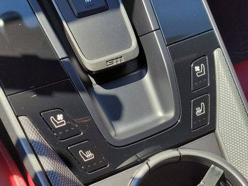 Certified 2024 Porsche 911 Carrera image 33