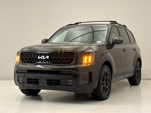 Used 2024 Kia Telluride SX Prestige X-Line AWD/4WD image 2