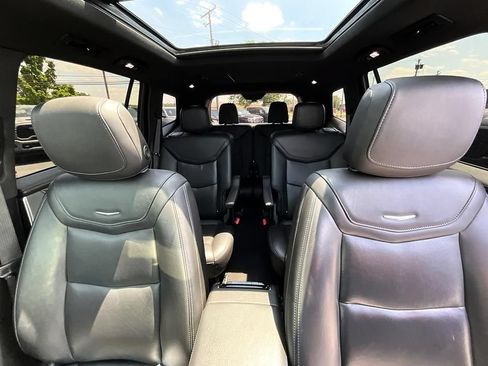 Used 2021 Cadillac XT6 Premium Luxury AWD/4WD image 36