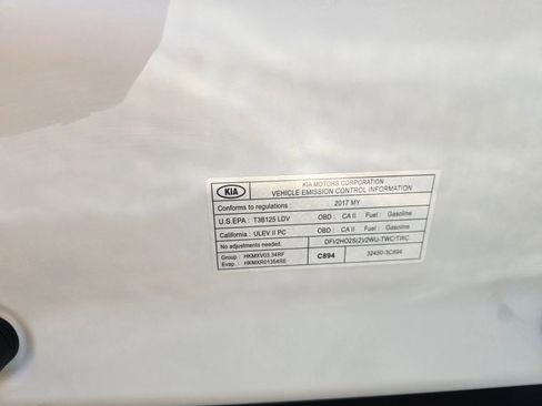 Used 2017 Kia Sorento EX FWD image 65
