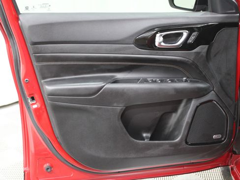 Used 2022 Jeep Compass Limited w/ (RED) Package image 6