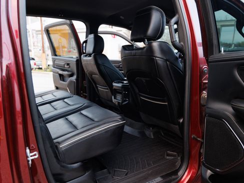 Used 2022 RAM 1500 Limited w/ Body Color Bumper Group image 42