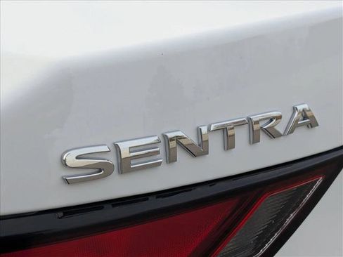 Used 2024 Nissan Sentra SV image 9