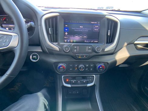 Used 2022 GMC Terrain SLT w/ Infotainment Package II AWD/4WD image 20