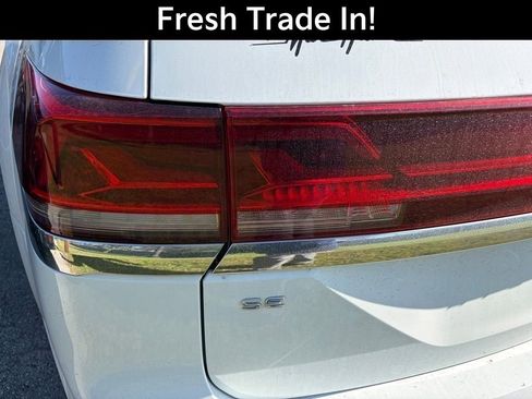 Used 2024 Volkswagen Atlas SE image 11