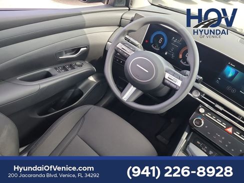 New 2025 Hyundai Tucson SEL image 8