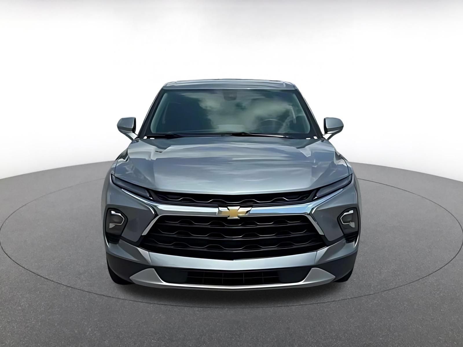 Used 2025 Chevrolet Blazer LT FWD image 6