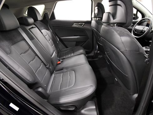 Certified 2026 Kia Sportage SX AWD/4WD image 18