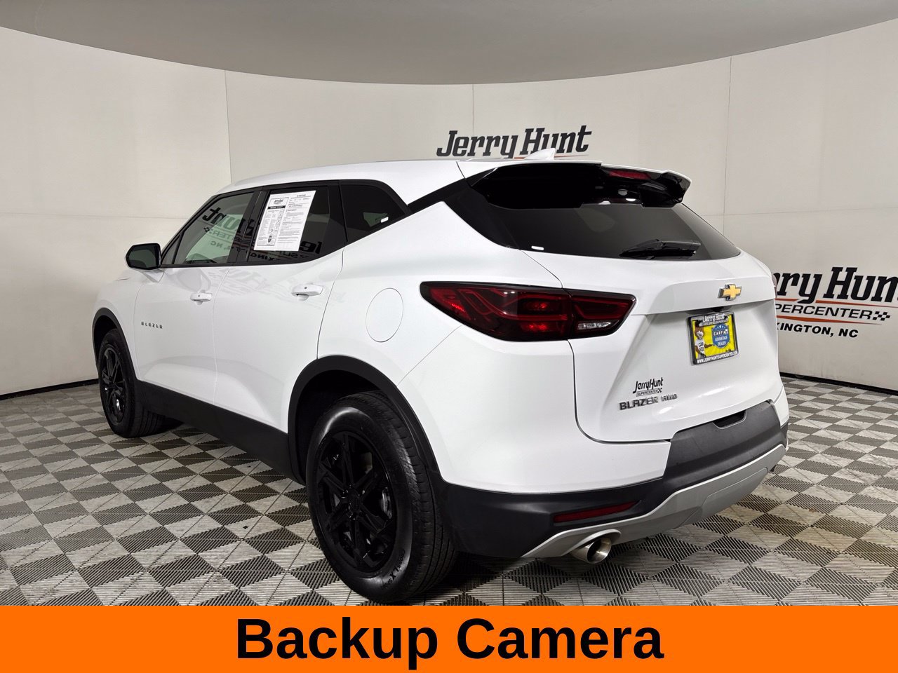 Used 2025 Chevrolet Blazer LT AWD/4WD image 9