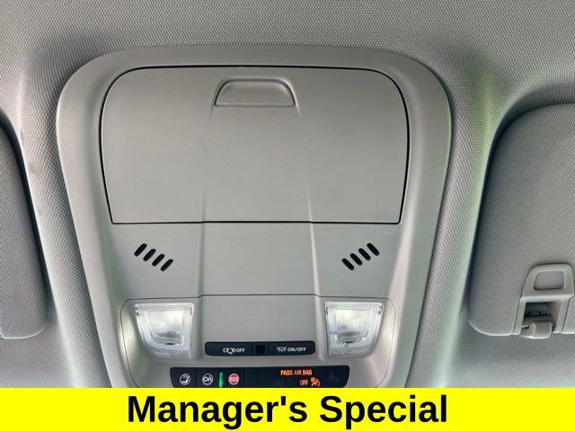 Used 2025 Chevrolet Blazer LT FWD image 34