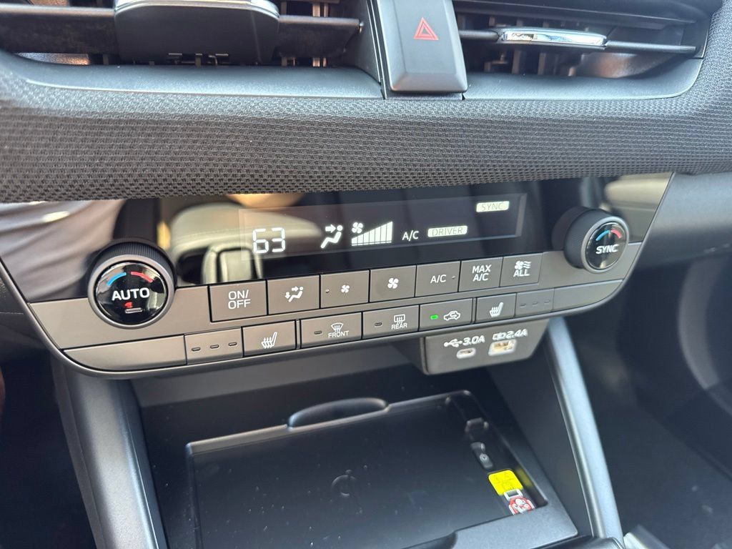 New 2026 Subaru Outback Limited AWD/4WD image 16