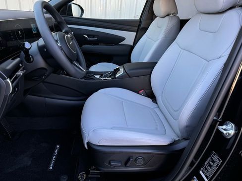 Certified 2025 Hyundai Santa Cruz SEL image 9