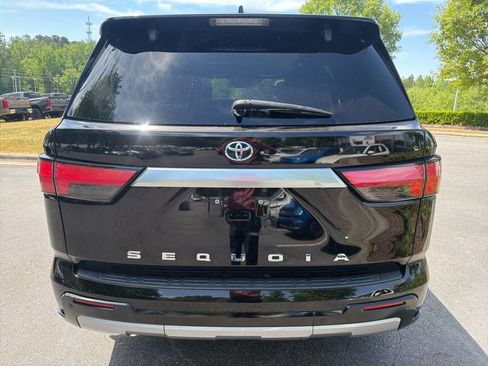 Used 2024 Toyota Sequoia Capstone image 6