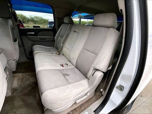 Used 2009 GMC Yukon XL SLE w/ Convenience Package image 20