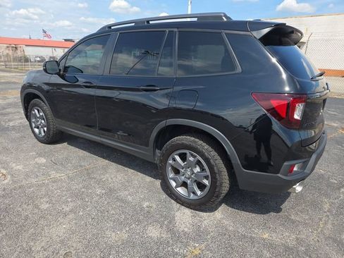 Used 2025 Honda Passport TrailSport image 6