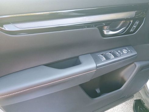 Used 2024 Honda CR-V Sport Touring image 10