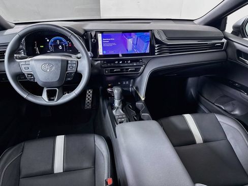 Used 2025 Toyota Camry SE w/ Multimedia Upgrade Package FWD image 23