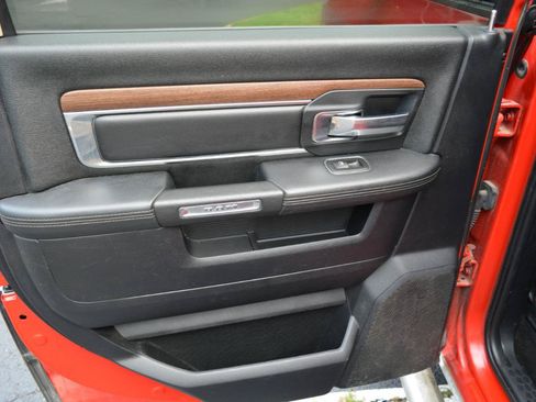 Used 2015 RAM 2500 Laramie AWD/4WD image 11