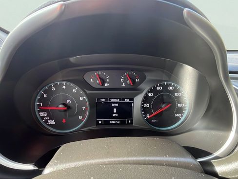 Used 2024 Chevrolet Malibu LT image 12