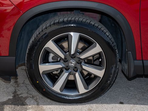 Certified 2025 Honda Pilot Touring image 42