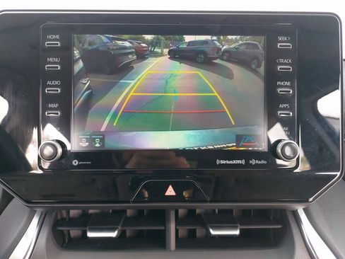 Used 2021 Toyota Venza Limited image 23