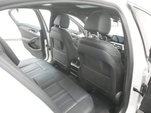 Used 2019 BMW 530i xDrive 530i xDrive w/ Convenience Package image 25