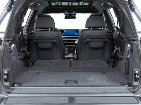 New 2026 BMW X7 xDrive40i w/ Executive Package image 10
