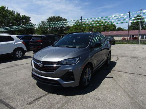 Used 2020 Buick Encore GX Select w/ Sport Touring Package FWD image 3