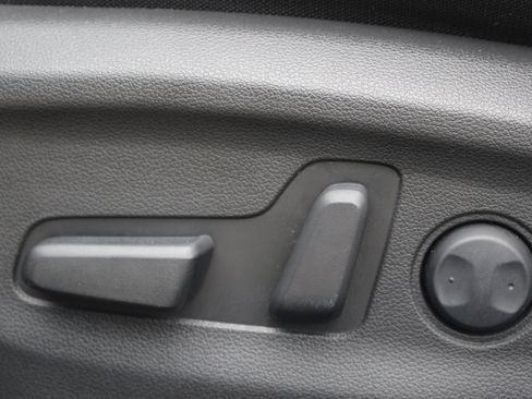 Used 2017 Hyundai Elantra Value Edition image 17