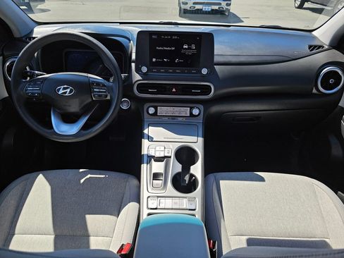 Used 2023 Hyundai Kona SE FWD image 17