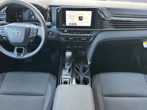 Used 2026 Toyota Camry LE image 13