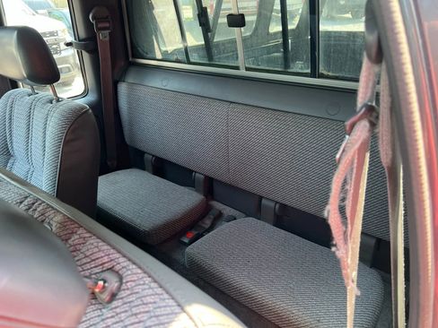 Used 1993 Toyota Pickup Deluxe image 11