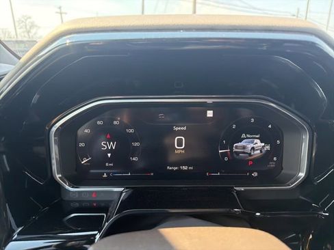 New 2026 GMC Sierra 1500 SLT image 24