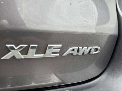 Used 2015 Toyota Highlander XLE AWD/4WD image 38