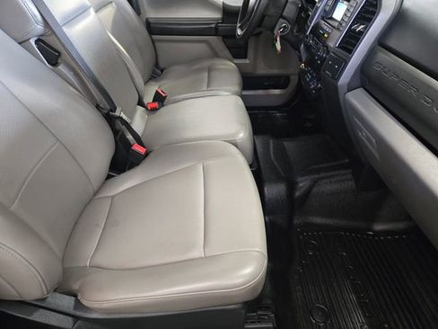Used 2021 Ford F250 XL w/ Power Equipment Group image 17