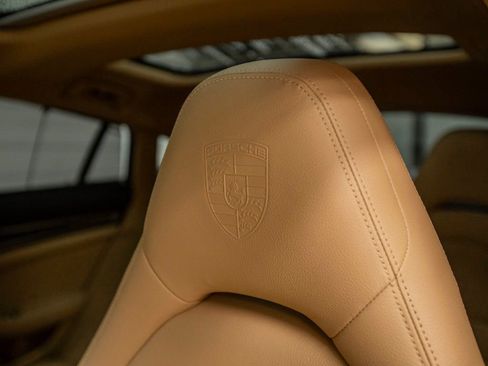 Used 2023 Porsche Panamera image 29