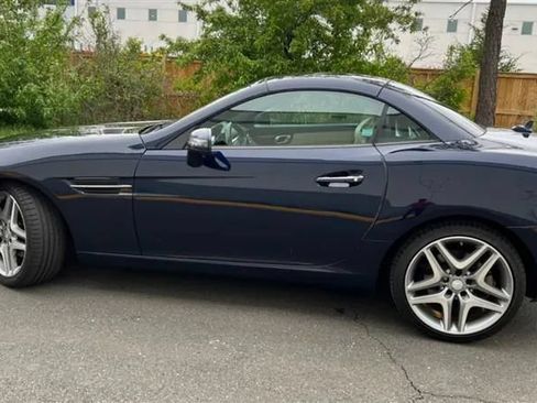Used 2014 Mercedes-Benz SLK 250 image 8
