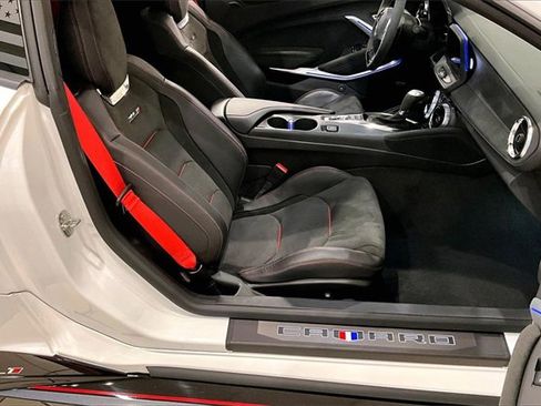 Used 2023 Chevrolet Camaro ZL1 image 27