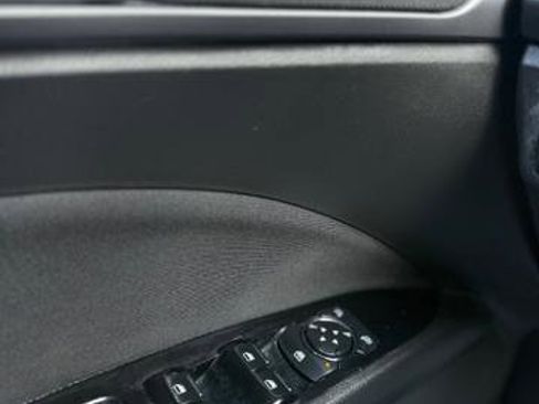 Used 2015 Ford Fusion SE FWD image 16