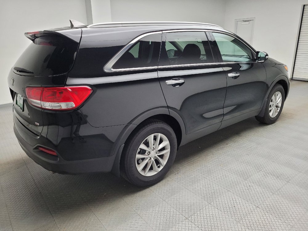 Used 2018 Kia Sorento FWD image 10