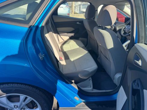 Used 2014 Ford Focus SE w/ SE Winter Package image 11