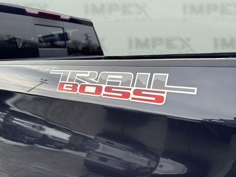 Used 2024 Chevrolet Silverado 1500 LT Trail Boss w/ Convenience Package II image 32