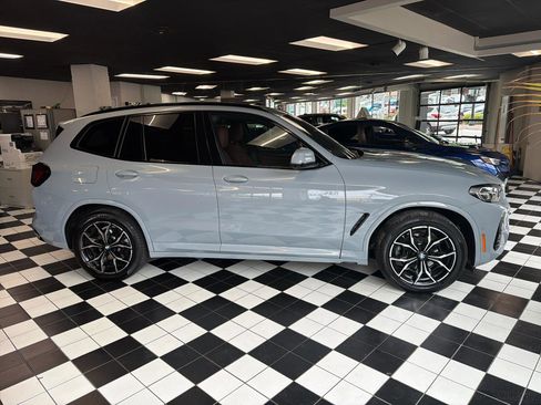 Used 2024 BMW X3 xDrive30i w/ Premium Package AWD/4WD image 3