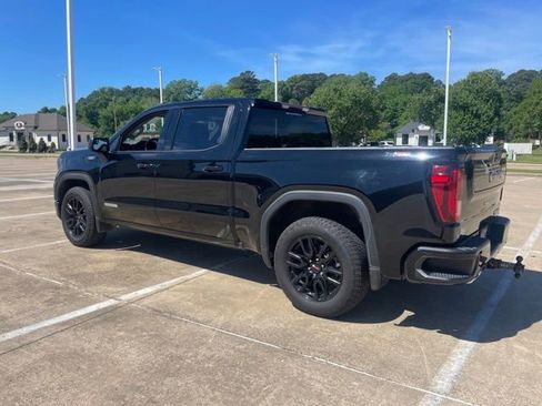 Used 2022 GMC Sierra 1500 Elevation w/ X31 Off-Road Package AWD/4WD image 5
