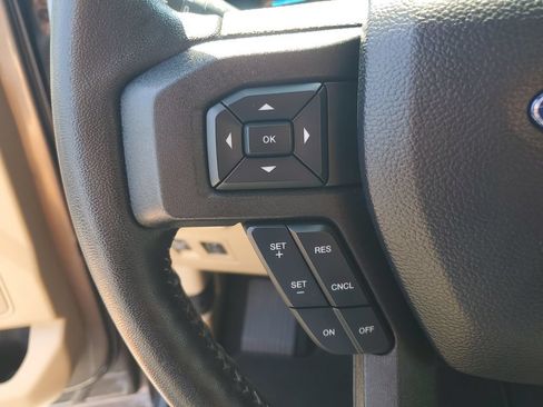 Used 2019 Ford F150 XLT w/ Equipment Group 302A Luxury AWD/4WD image 12
